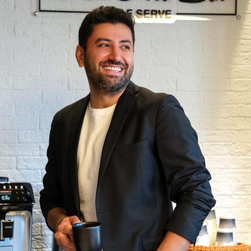 Op. Dr. Feridun Elmas